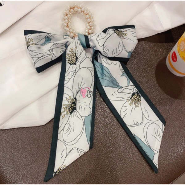 Esarfa din matase cu elastic din perle crem Cod ESF080